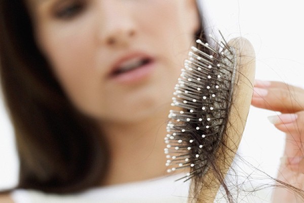 Perdita dei capelli nelle donne